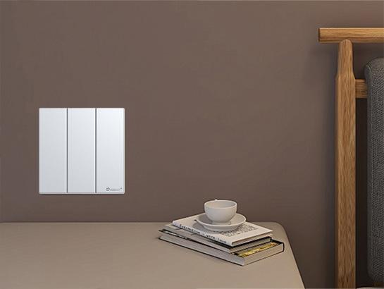 Smart Light Switch - 3 Gang / 2086s-MEC-A