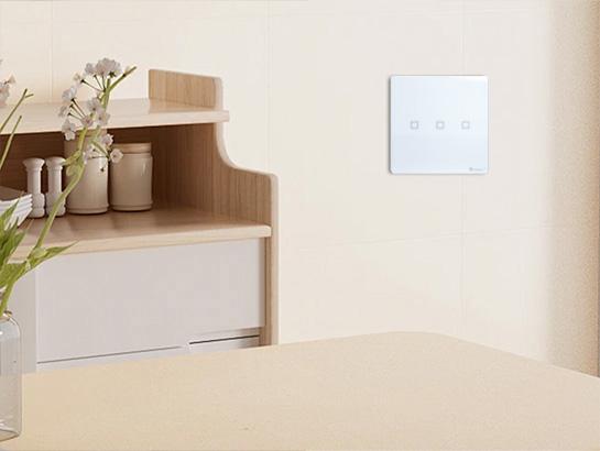 Smart Touch Light Switch - 3 Gang / 2086s