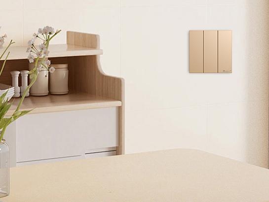 Smart Light Switch - 3 Gang / 2086s-MEC-A